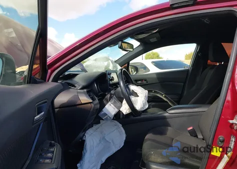 2018 Toyota C-Hr Xle z USA, uszkodzony, nr VIN JTNKHMBX5J1001915